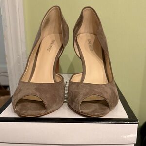Nine West “Greige” Suede Heels